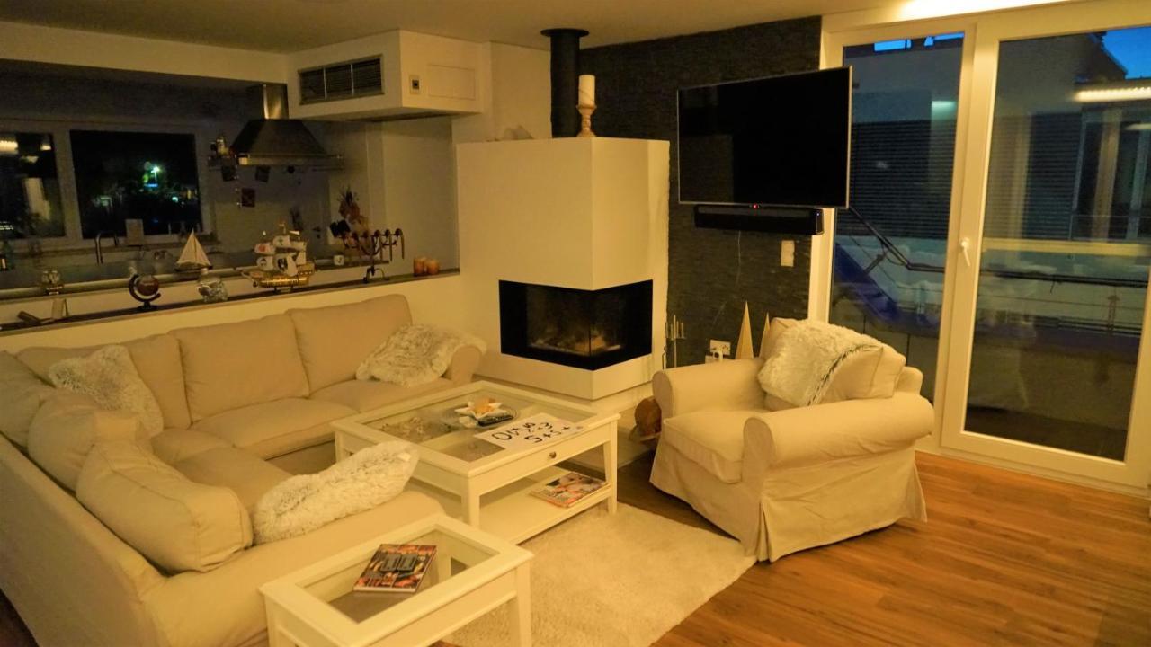 Schwimmendes Haus Robby II Villa Bitterfeld-Wolfen Екстериор снимка